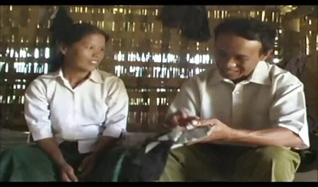 Relajarse en el agua caliente antes de tener relaciones sexuales latinas tetonas y nalgonas