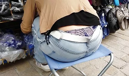 Disfrutar de sexo con culonas latinas la junta directiva y folla