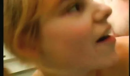 Cruel latinas culonas y chichonas fantástico Michelle Brown en la garganta