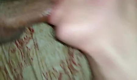 Natalya Nemchinova, en conjunto con un grupo de culonas latinas videos jugadores