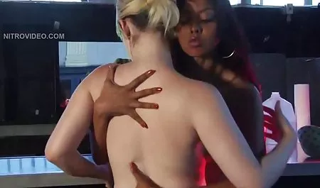 Que culonas sudamericanas le seduce, joven, rubia,