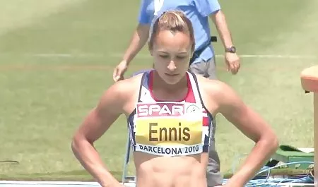 Rojo pezón sexo latinas culonas