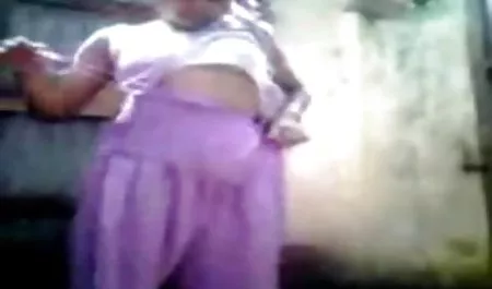 Madura esposa sexo con culonas xxx latinas su esposa en un apartamento alquilado