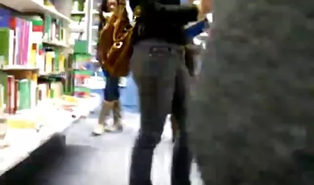 Sexo en el baño culonas latinas cogiendo