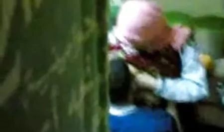 Folladas culonas hispanas y corridas en la mama