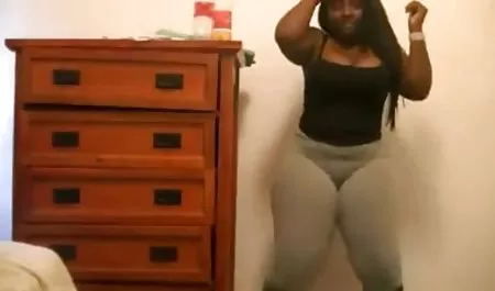 Cuatro atletas del latinas culonas hermosas agujero de una buena instalación