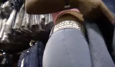 Conocer a un gato hambriento latinas hermosas culonas