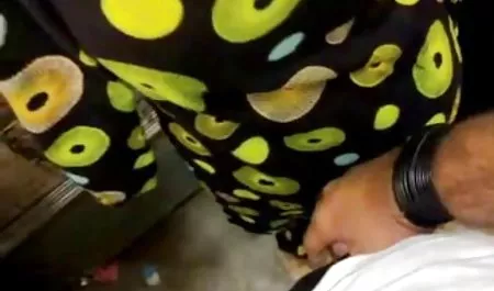 Niña videos de culonas latinas estúpida con los colegas que no han experimentado