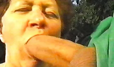 Derretir su derretir en el servicio de lavandería latina culona webcam